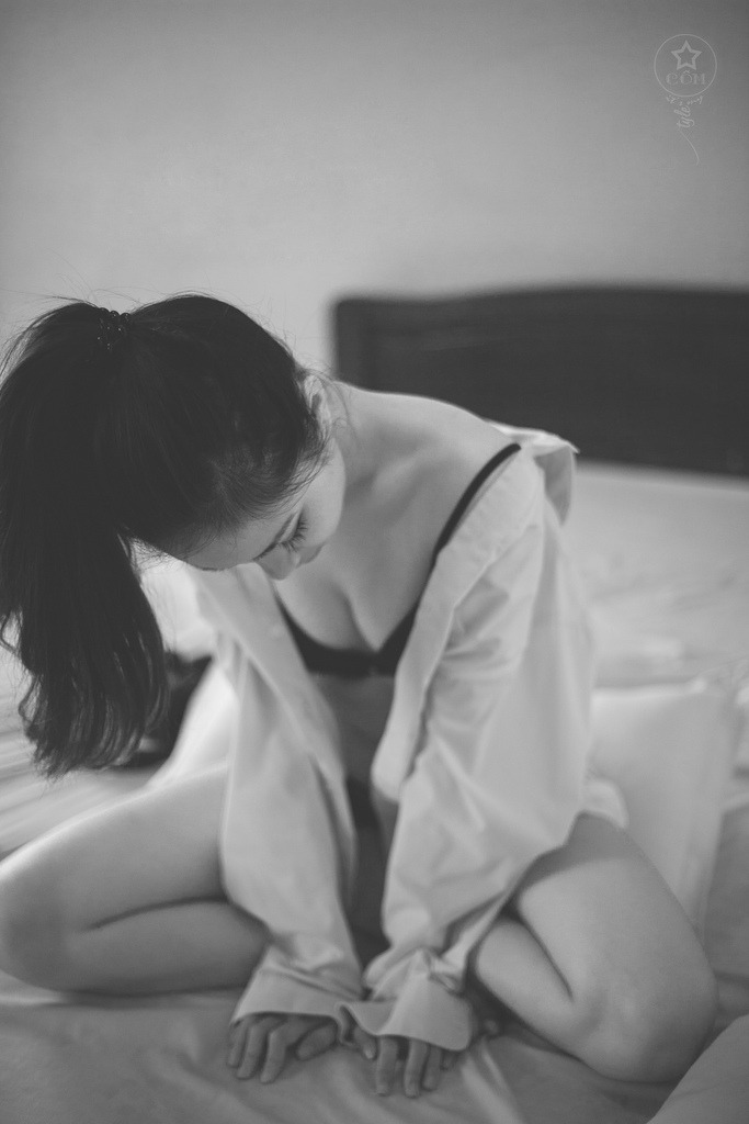 《l偷窺妻子的出軌》